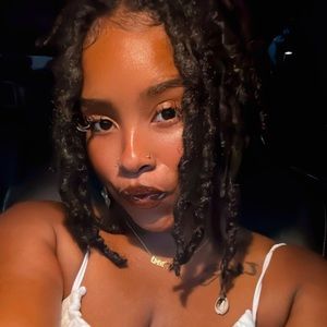 Meet your Posher, Moe